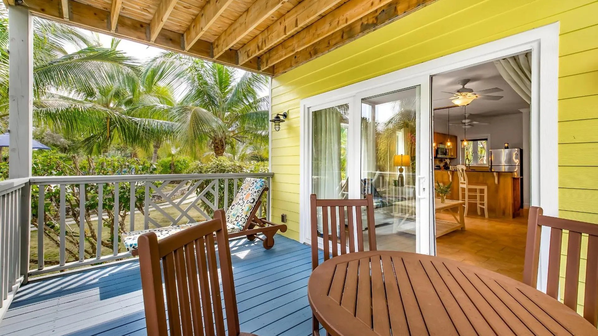 Aparthotel Pineapple Fields Governors Harbour